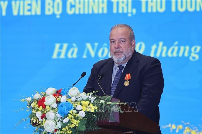 Cuban PM Manuel Marrero Cruz honoured with Ho Chi Minh Order